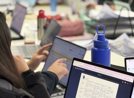 Jornada de reflexión pedagógica enfocada en rutas de aprendizaje por asignatura